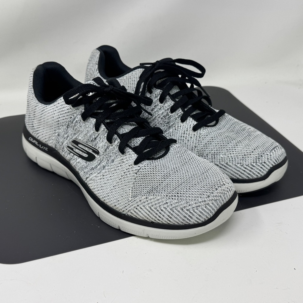 Skechers Flex Advantage 2.0 Athletic Running Shoe Mens Sz 9.5 52181 White Black
